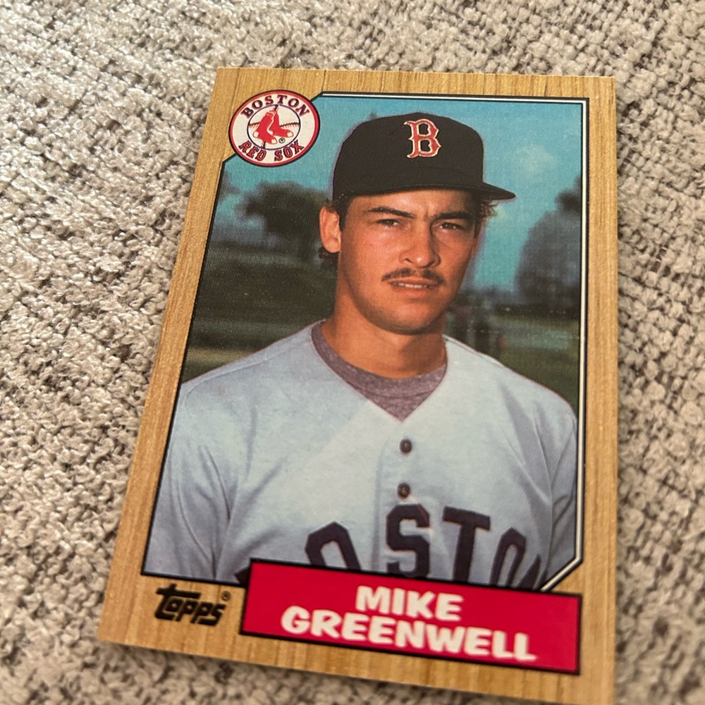 Topps Mike Greenwell Baseball Card - Blue and Yellow
